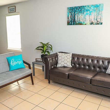 Casa Roble. Downtown Brownsville Extérieur photo